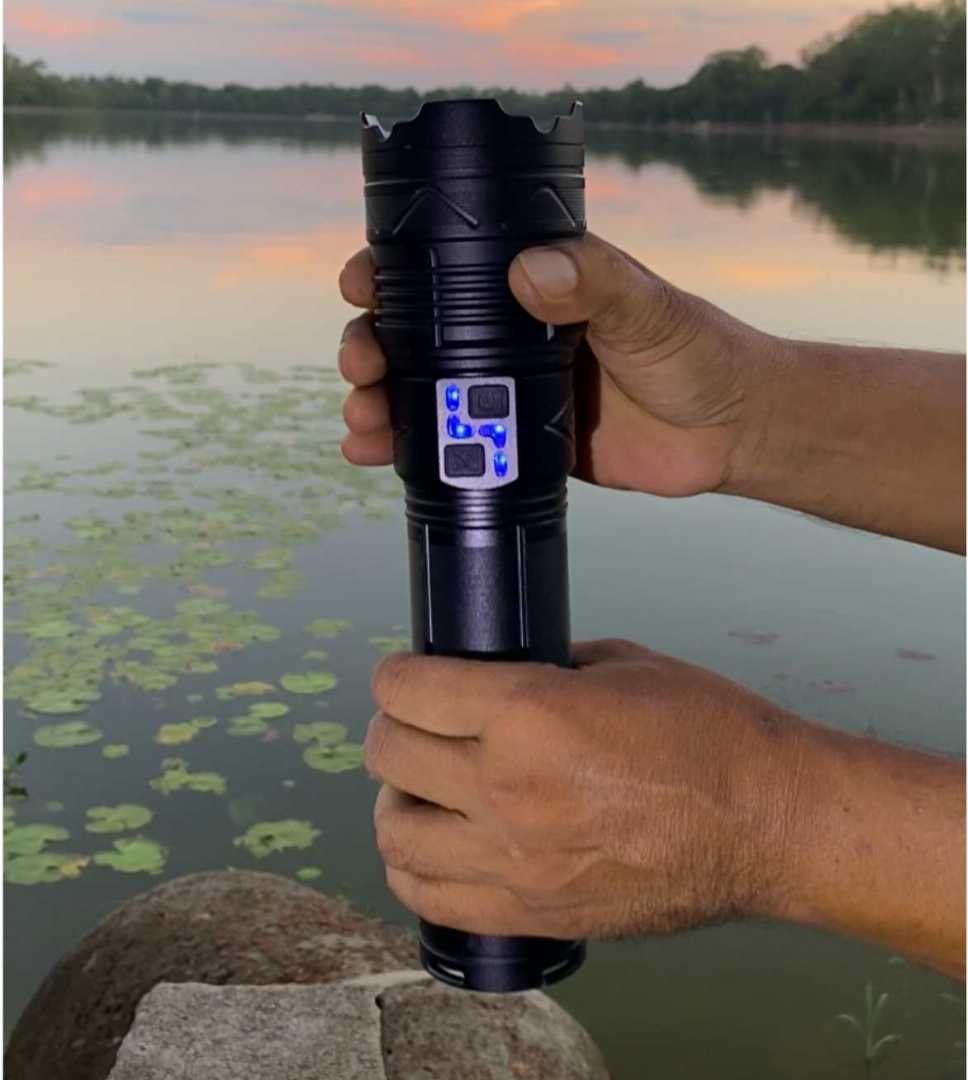 G500,|,2000,Lumens,30W,LED,Zoomable,Flashlight,G500